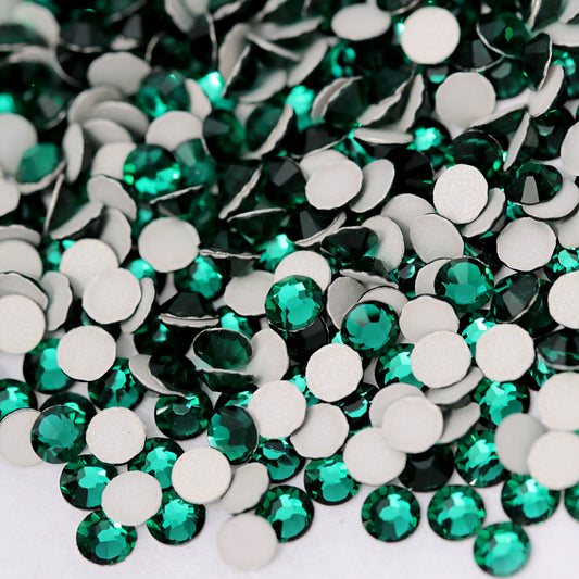 Preciosa Flatback Crystal Rhinestone Emerald
