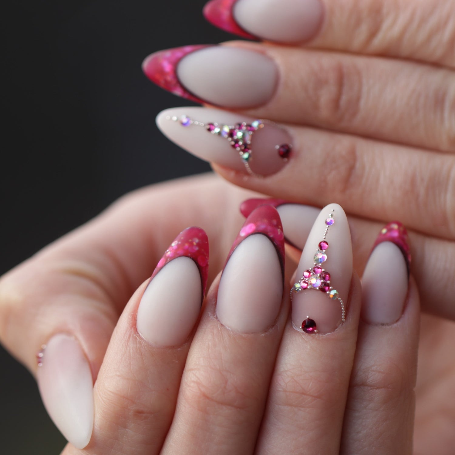 metal-caviar-beads-nail-art