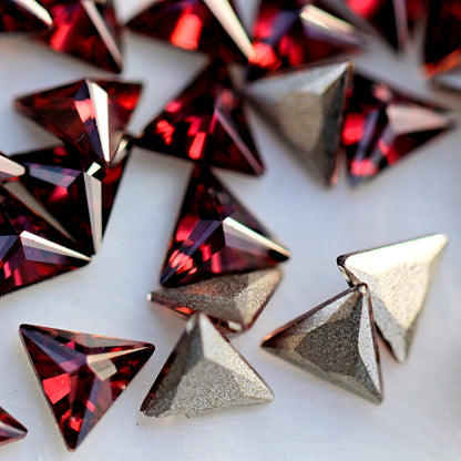 flatback zircon nail art decoration triangle burgundy