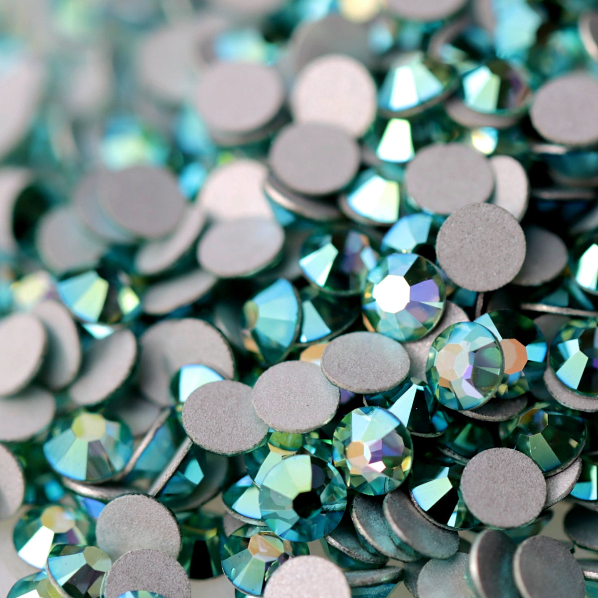 Preciosa Flatback Crystal Rhinestone Caribbean Sea AB