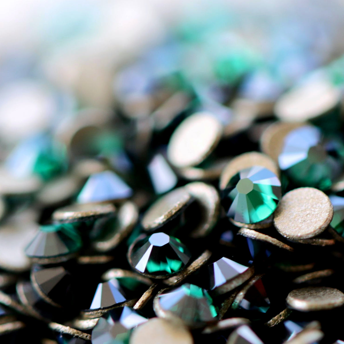 Swarovski Flatback Crystal Rhinestone Emerald Nightfall