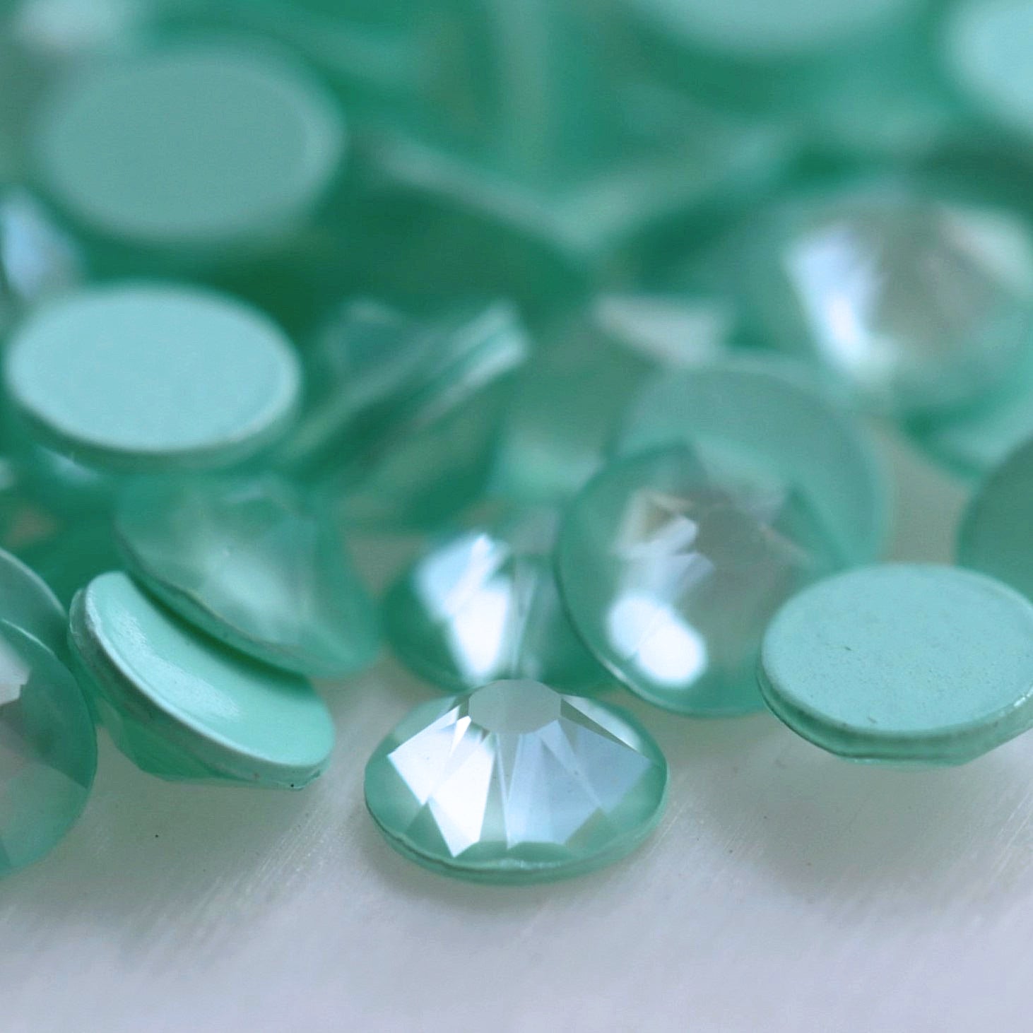 Swarovski Flatback Crystal Rhinestone Soft Mint Ignite