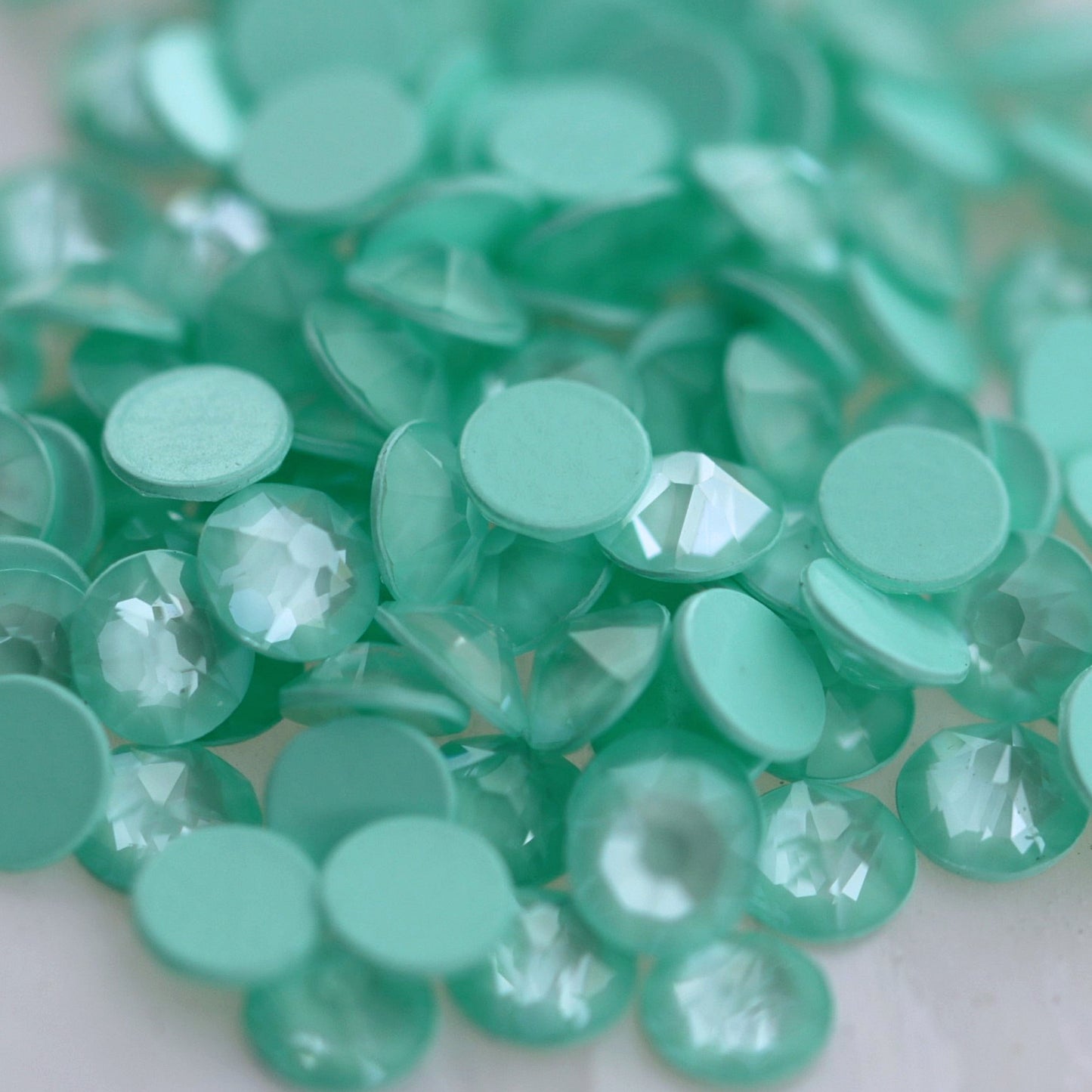 swarovski flatback crystal rhinestone soft mint ignite color